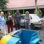 2013-05-21 18 Gilly, Sally, Calista, Yvonne with Pak Soleh