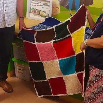 PHMF ‘wraps’ young cancer patients at Dharmais Hospital with love