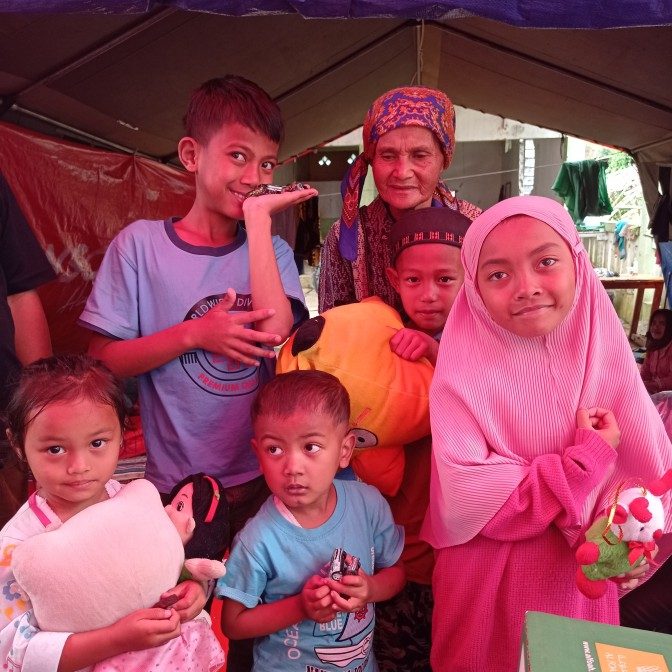 Distributing Basic Relief Kits & On-the-Ground Assessment